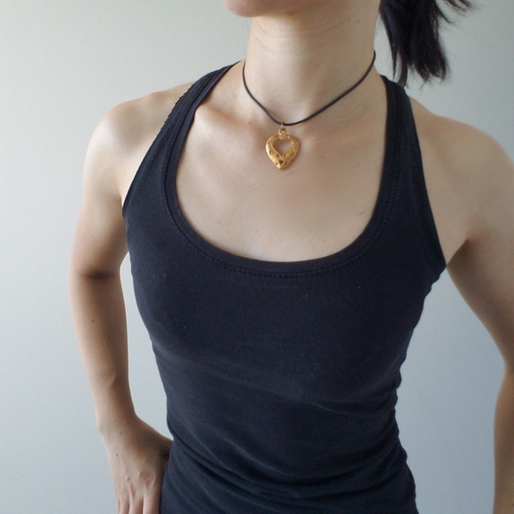 🌟2for$10 Gold Heart Black Cord Choker Necklace - Picture 1 of 6